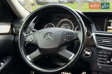 Седан Mercedes-Benz E-Class 2010 в 