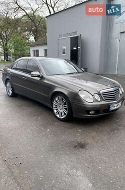 Седан Mercedes-Benz E-Class 2006 в Одессе