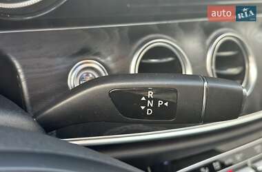 Седан Mercedes-Benz E-Class 2017 в 