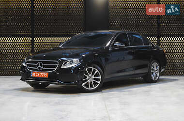 Седан Mercedes-Benz E-Class 2017 в 