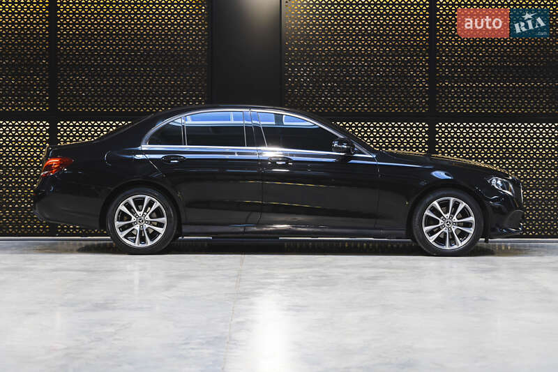 Седан Mercedes-Benz E-Class 2017 в Луцьку