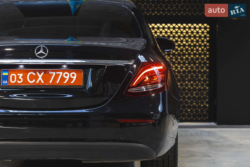 Седан Mercedes-Benz E-Class 2017 в Луцьку