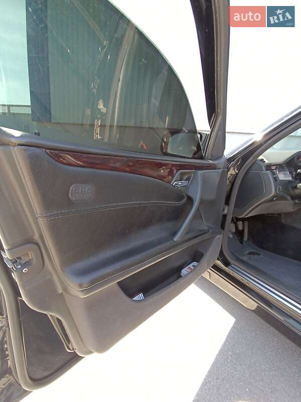 Седан Mercedes-Benz E-Class 2001 в Хмільнику
