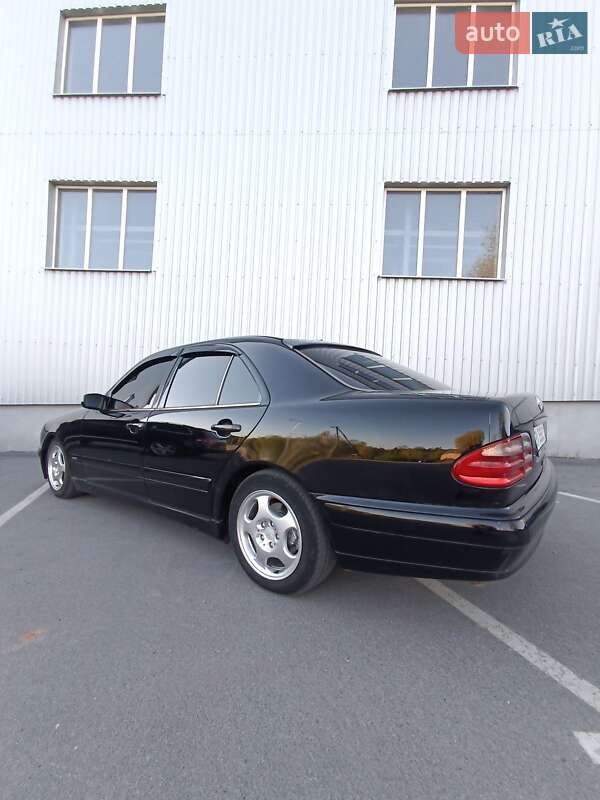Седан Mercedes-Benz E-Class 2001 в Хмільнику