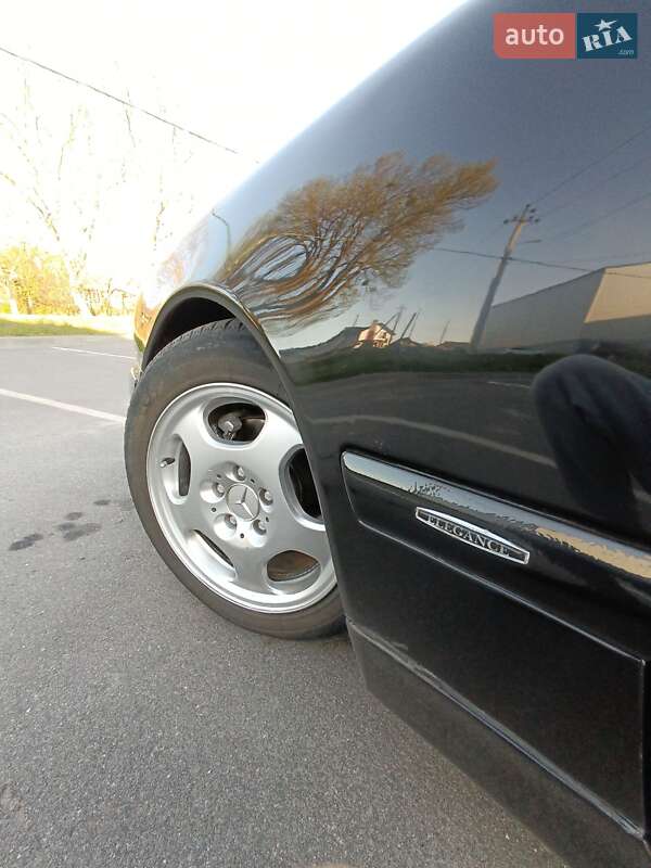 Седан Mercedes-Benz E-Class 2001 в Хмільнику