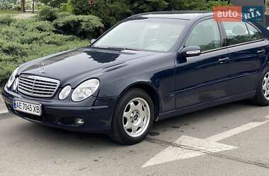 Седан Mercedes-Benz E-Class 2002 в Днепре