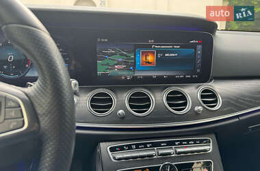 Седан Mercedes-Benz E-Class 2017 в 