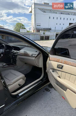Седан Mercedes-Benz E-Class 2011 в 