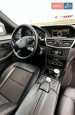 Седан Mercedes-Benz E-Class 2010 в 