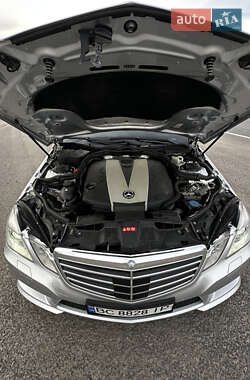 Седан Mercedes-Benz E-Class 2010 в 
