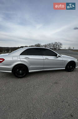 Седан Mercedes-Benz E-Class 2010 в 