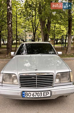 Седан Mercedes-Benz E-Class 1995 в Тернополе