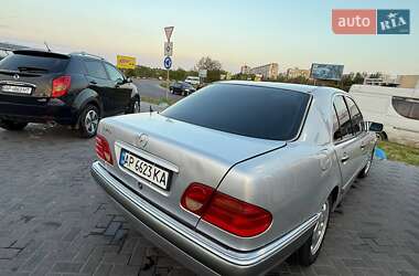Седан Mercedes-Benz E-Class 1996 в 