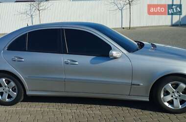 Седан Mercedes-Benz E-Class 2004 в 