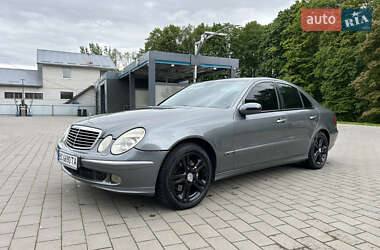 Седан Mercedes-Benz E-Class 2003 в Долине
