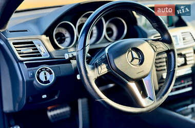 Купе Mercedes-Benz E-Class 2013 в 