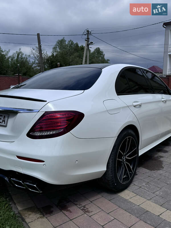 Седан Mercedes-Benz E-Class 2016 в Бориславе