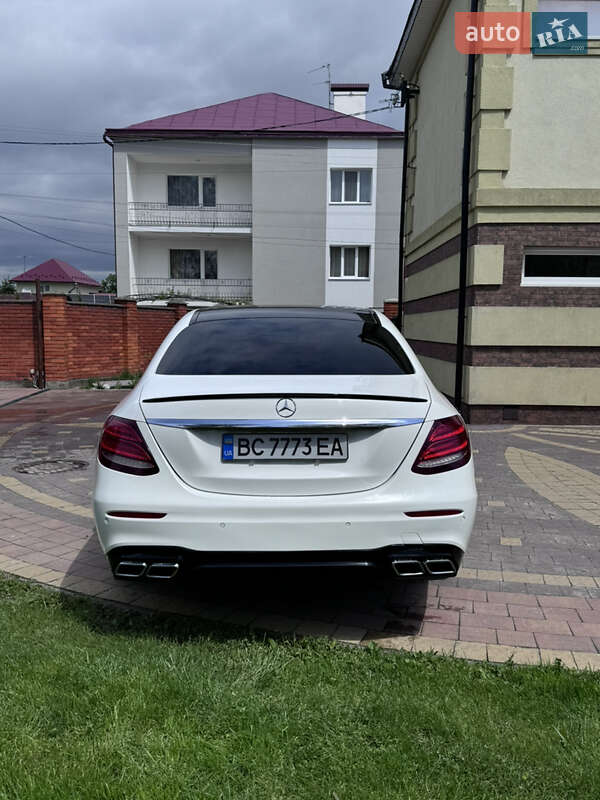 Седан Mercedes-Benz E-Class 2016 в Бориславе