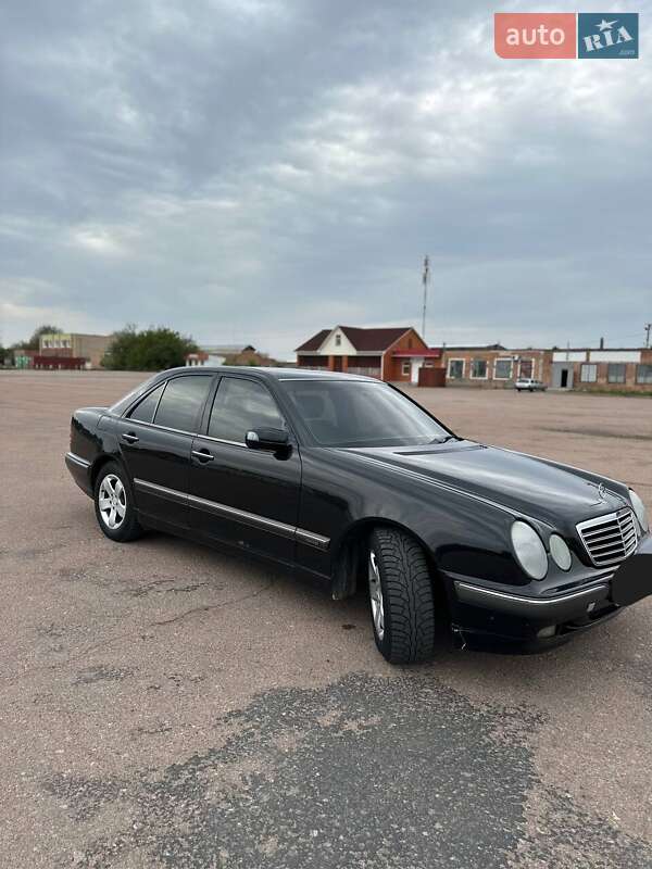 Седан Mercedes-Benz E-Class 1999 в Києві