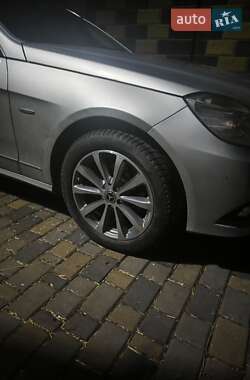Універсал Mercedes-Benz E-Class 2010 в 