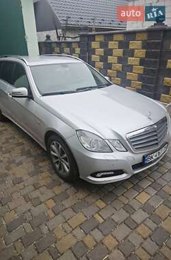 Універсал Mercedes-Benz E-Class 2010 в 