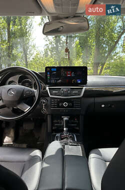Универсал Mercedes-Benz E-Class 2010 в 