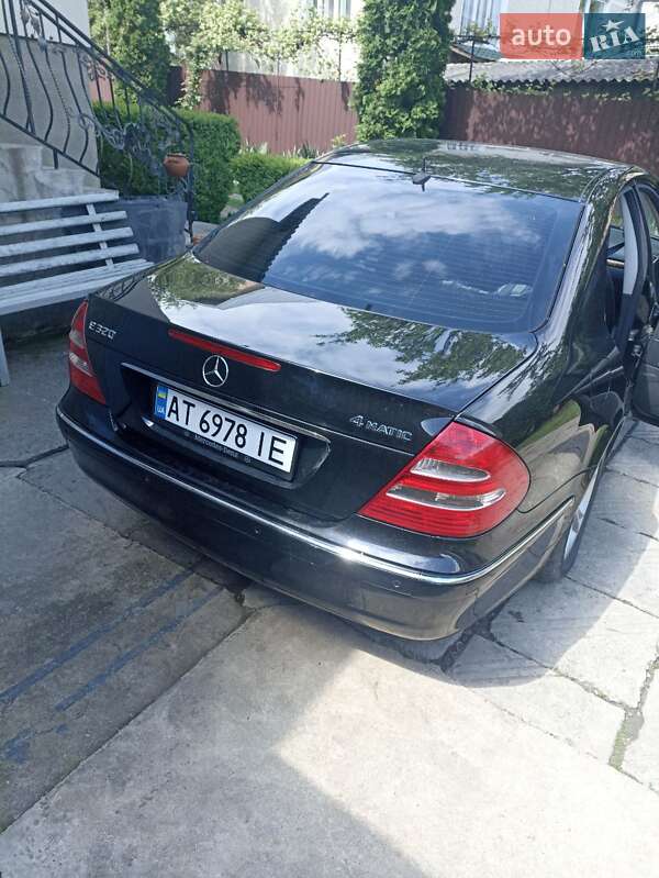 Седан Mercedes-Benz E-Class 2004 в Ивано-Франковске