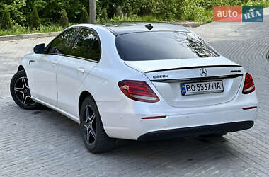 Седан Mercedes-Benz E-Class 2017 в 