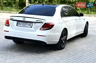 Седан Mercedes-Benz E-Class 2017 в 