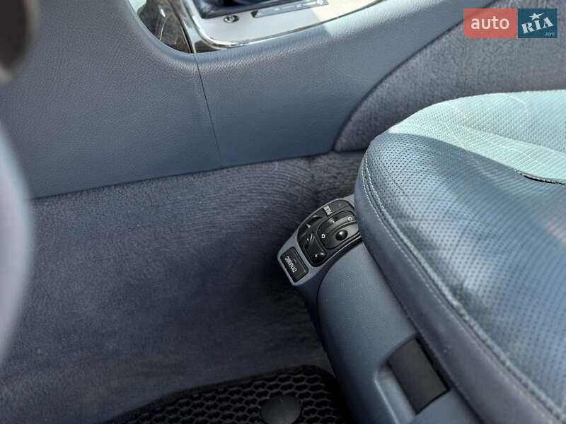 Седан Mercedes-Benz E-Class 2005 в Львові