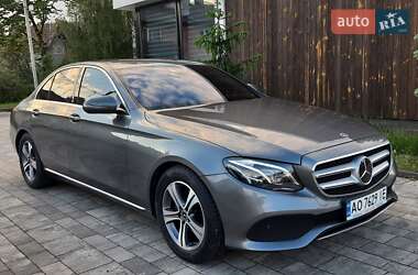 Седан Mercedes-Benz E-Class 2017 в 