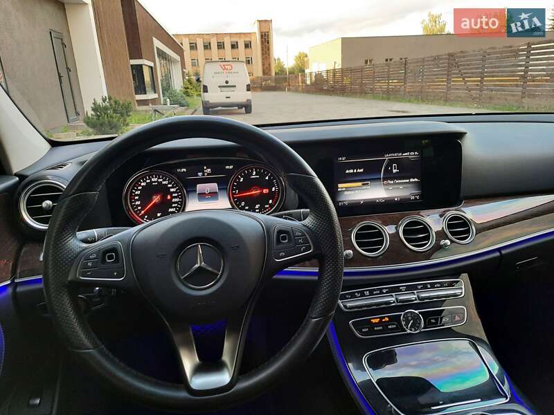 Седан Mercedes-Benz E-Class 2017 в Тячеві