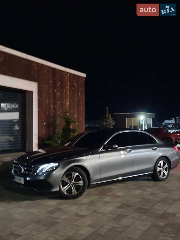 Седан Mercedes-Benz E-Class 2017 в Тячеві