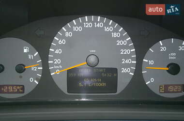 Седан Mercedes-Benz E-Class 2001 в 
