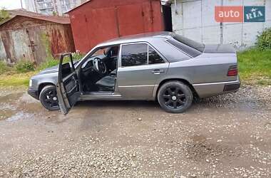 Седан Mercedes-Benz E-Class 1989 в 
