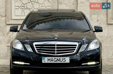 Седан Mercedes-Benz E-Class 2009 в 