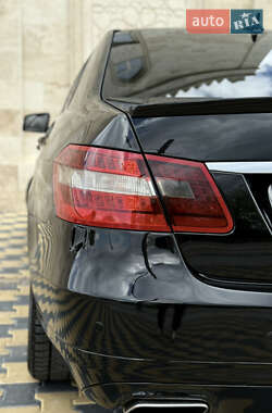 Седан Mercedes-Benz E-Class 2009 в 