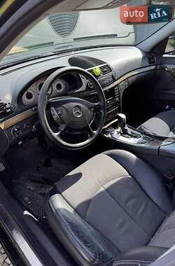 Седан Mercedes-Benz E-Class 2004 в 