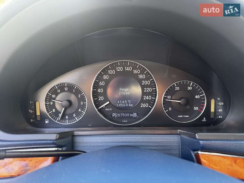 Седан Mercedes-Benz E-Class 2005 в Запорожье