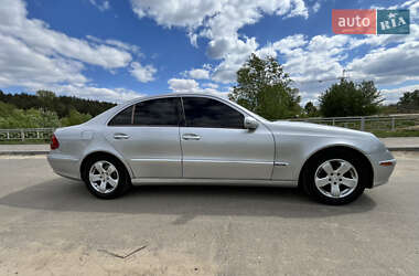 Седан Mercedes-Benz E-Class 2002 в 
