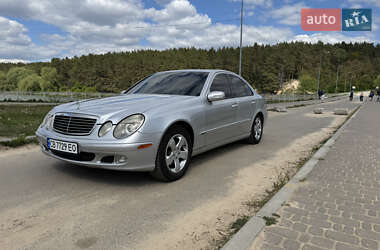 Седан Mercedes-Benz E-Class 2002 в 