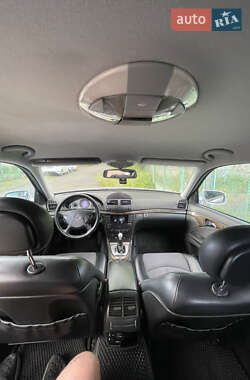 Седан Mercedes-Benz E-Class 2004 в 