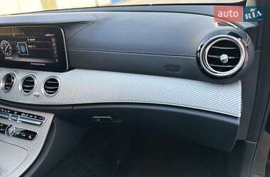 Седан Mercedes-Benz E-Class 2020 в 