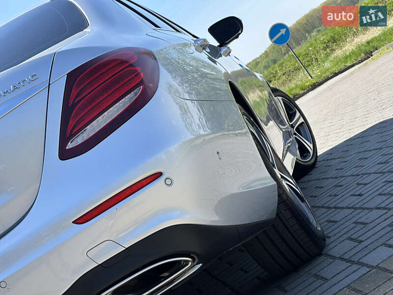 Седан Mercedes-Benz E-Class 2019 в Дрогобичі