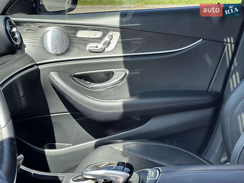 Седан Mercedes-Benz E-Class 2019 в Дрогобичі