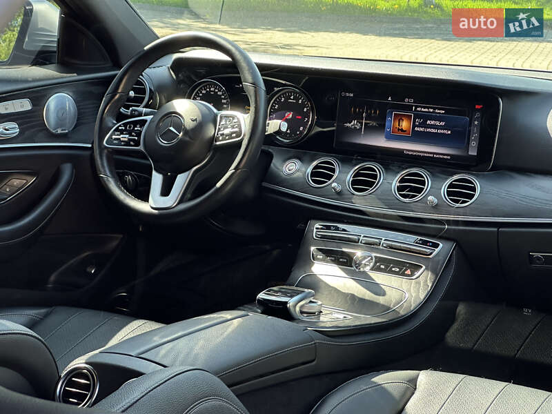 Седан Mercedes-Benz E-Class 2019 в Дрогобичі