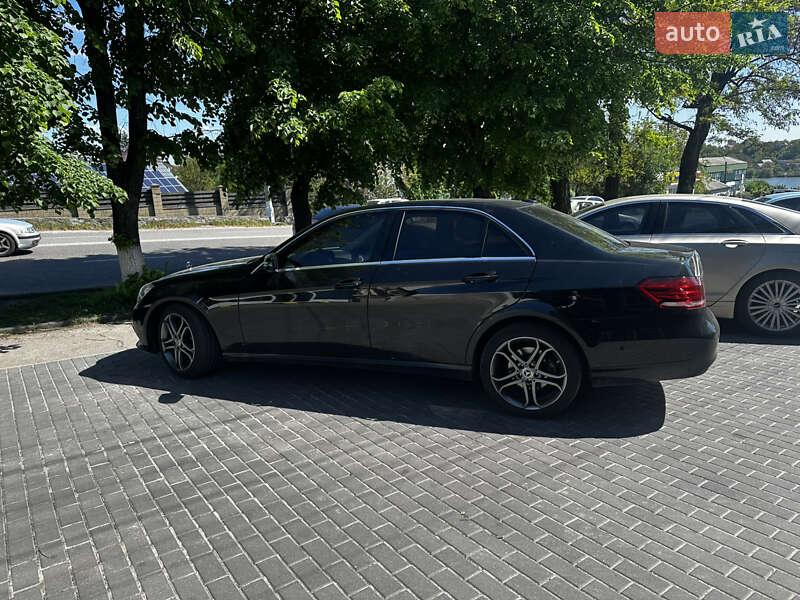 Седан Mercedes-Benz E-Class 2015 в Мироновке