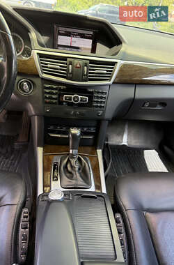 Седан Mercedes-Benz E-Class 2013 в 