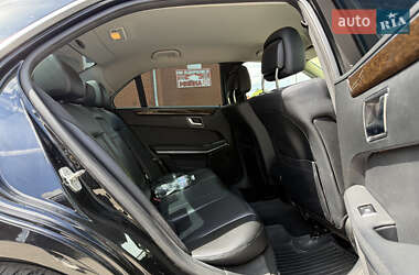 Седан Mercedes-Benz E-Class 2013 в 