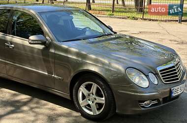 Седан Mercedes-Benz E-Class 2008 в 
